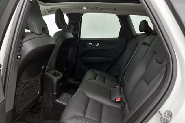 Volvo XC60 (2023) thumbnail 29