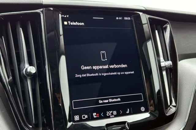 Volvo XC60 (2023) thumbnail 9