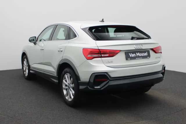 Audi Q3 (2021) thumbnail 2