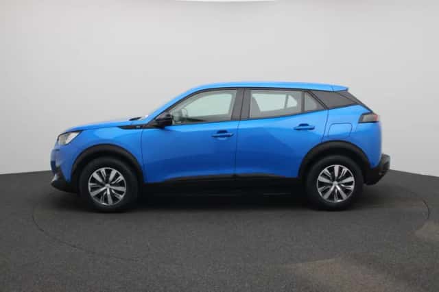 Peugeot e-2008 (2022) thumbnail 4
