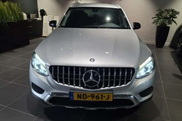 Mercedes-Benz GLC-Klasse (2017) thumbnail 2