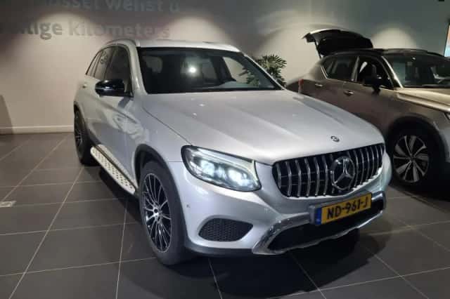 Mercedes-Benz GLC-Klasse (2017) thumbnail 3