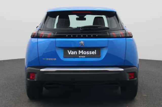 Peugeot e-2008 (2022) thumbnail 5
