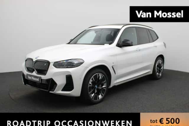 BMW iX3 (2024) thumbnail 1