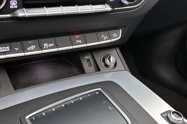 Audi Q5 (2020) thumbnail 36