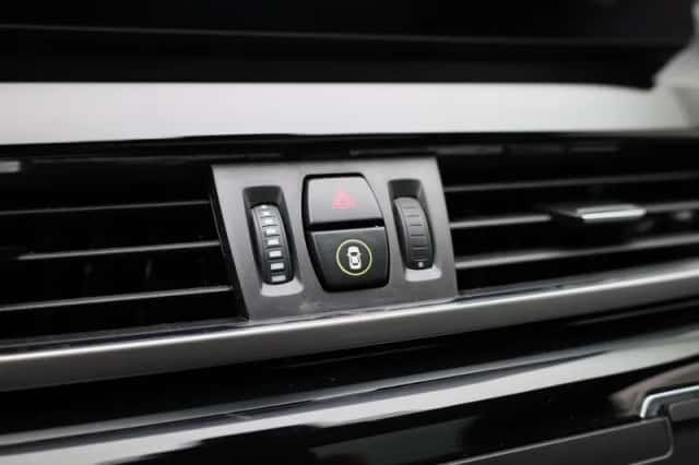 BMW X1 (2021) thumbnail 25
