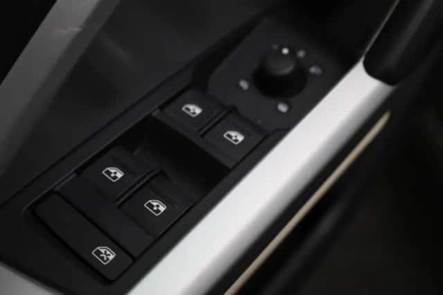 Audi Q3 (2020) thumbnail 30