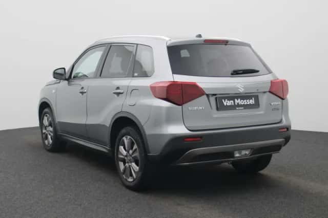 Suzuki Grand Vitara (2023) thumbnail 2
