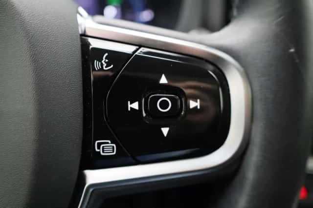 Volvo XC60 (2023) thumbnail 18