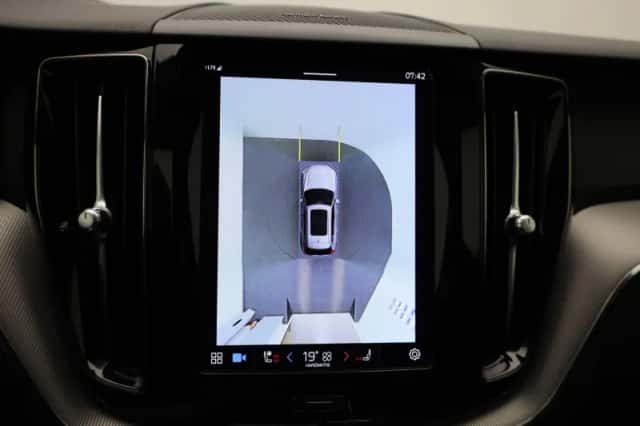 Volvo XC60 (2023) thumbnail 25