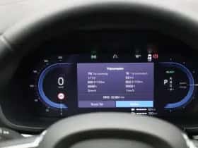 Volvo XC60 (2023) thumbnail 8