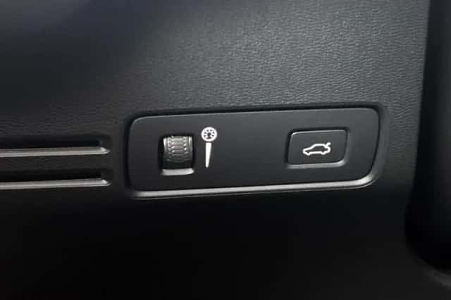 Volvo XC40 (2019) thumbnail 28