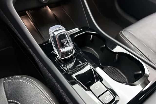 Volvo XC40 (2019) thumbnail 31