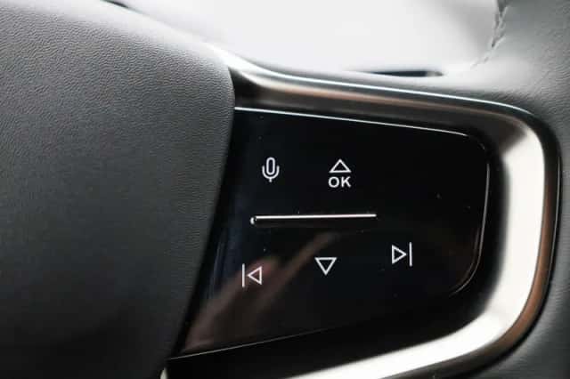 Volvo EX30 (2024) thumbnail 25