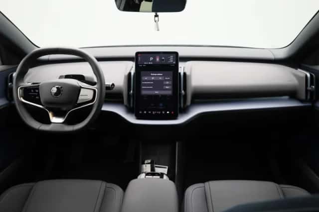 Volvo EX30 (2024) thumbnail 35