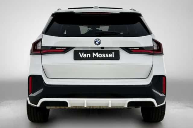 BMW X1 (2025) thumbnail 3