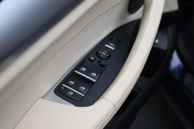 BMW X3 (2020) thumbnail 24