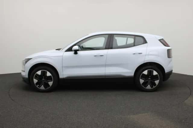 Volvo EX30 (2024) thumbnail 4