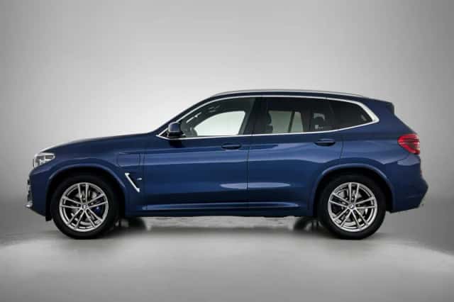 BMW X3 (2021) thumbnail 2