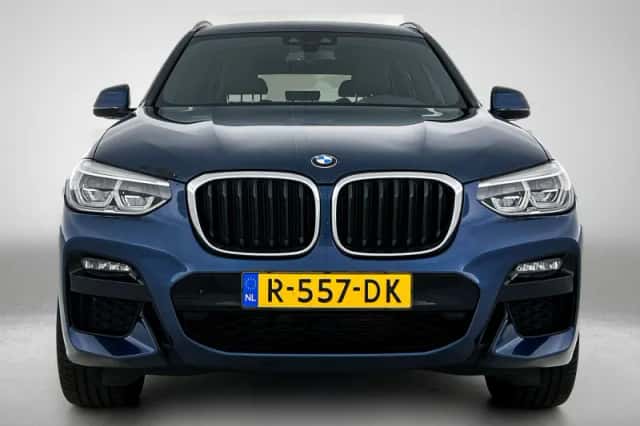 BMW X3 (2021) thumbnail 5