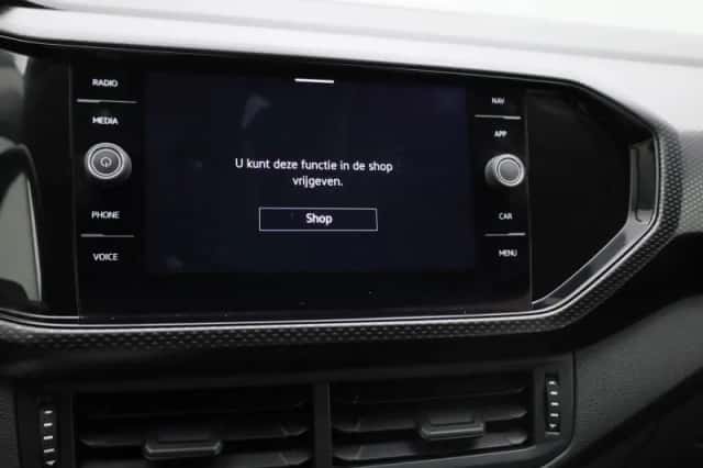 Volkswagen T-Cross (2021) thumbnail 16