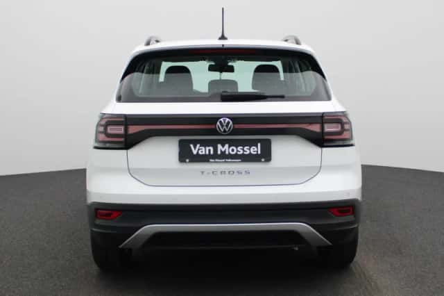 Volkswagen T-Cross (2021) thumbnail 5