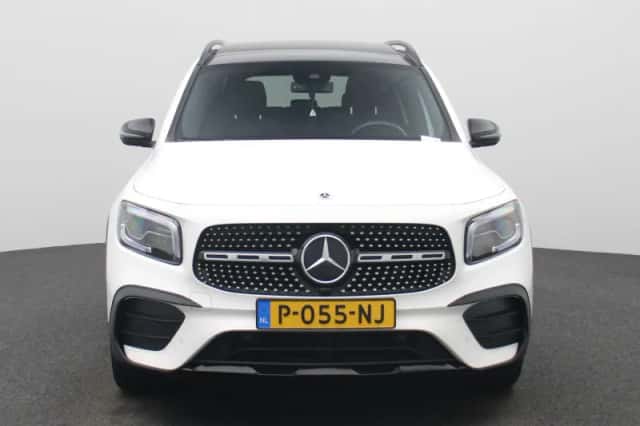 Mercedes-Benz GLB-Klasse (2022) thumbnail 3