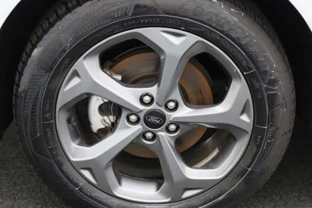 Ford Kuga (2025) thumbnail 13