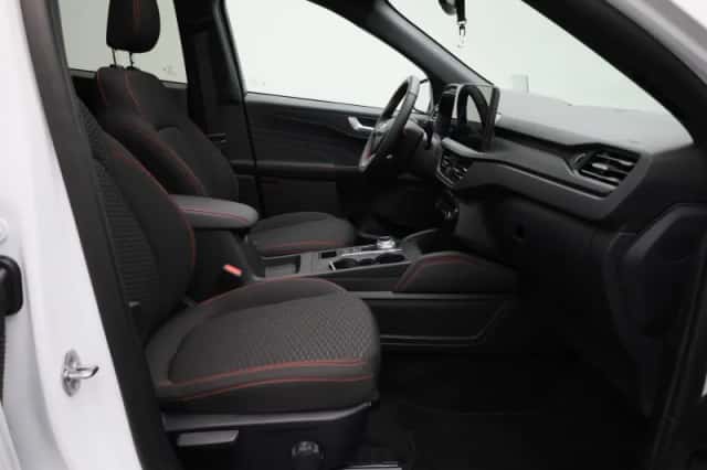 Ford Kuga (2025) thumbnail 38