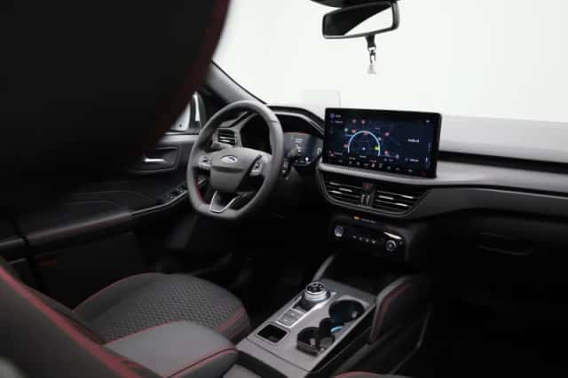 Ford Kuga (2025) thumbnail 40