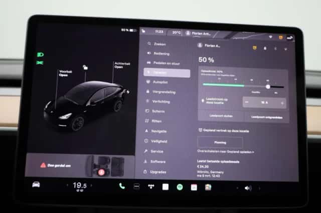 Tesla Model Y (2022) thumbnail 27
