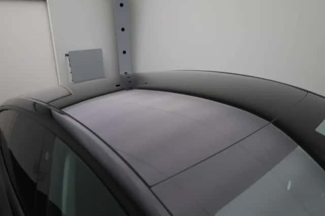 Tesla Model Y (2022) thumbnail 36