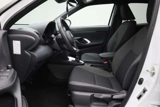 Toyota Yaris Cross (2022) thumbnail 11