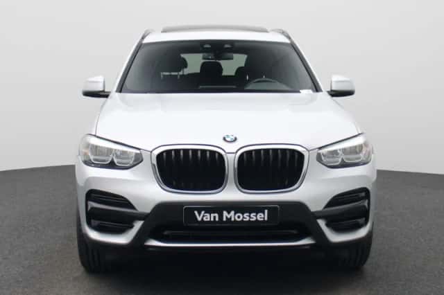 BMW X3 (2021) thumbnail 3
