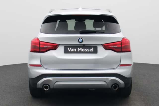 BMW X3 (2021) thumbnail 5