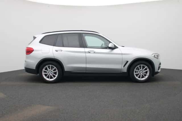 BMW X3 (2021) thumbnail 6
