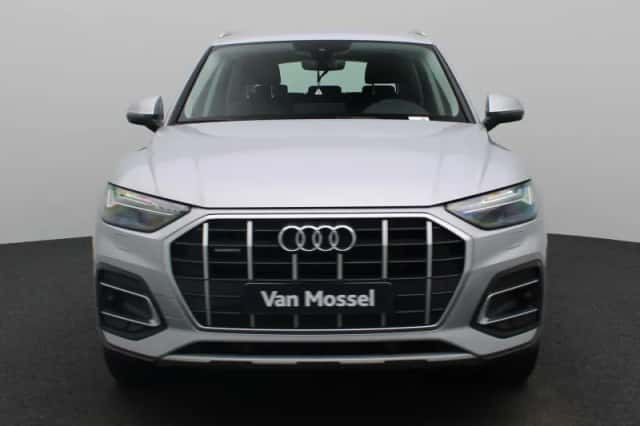 Audi Q5 (2023) thumbnail 3
