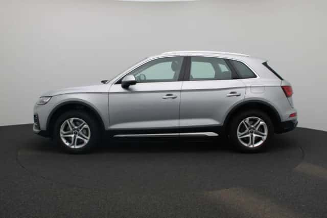 Audi Q5 (2023) thumbnail 4