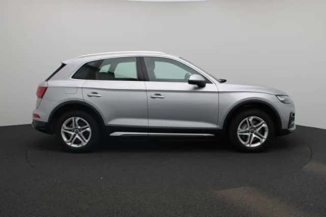 Audi Q5 (2023) thumbnail 6