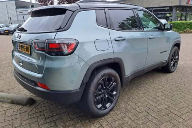 Jeep Compass (2023) thumbnail 4