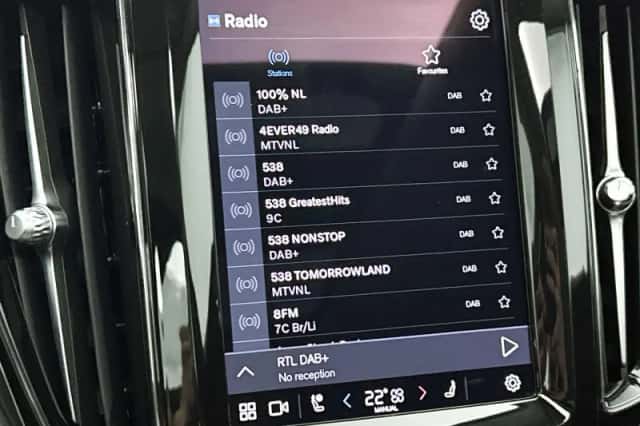 Volvo XC60 (2023) thumbnail 7