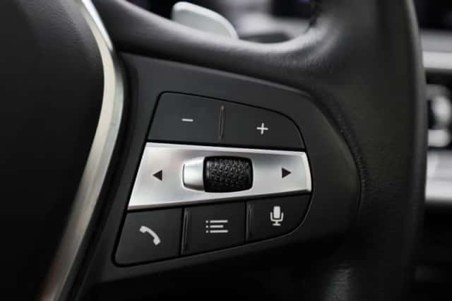 BMW X4 (2021) thumbnail 25