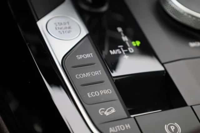 BMW X4 (2021) thumbnail 26