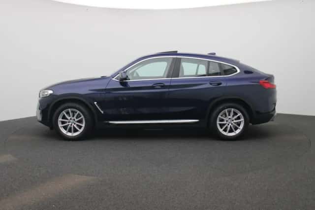 BMW X4 (2021) thumbnail 4