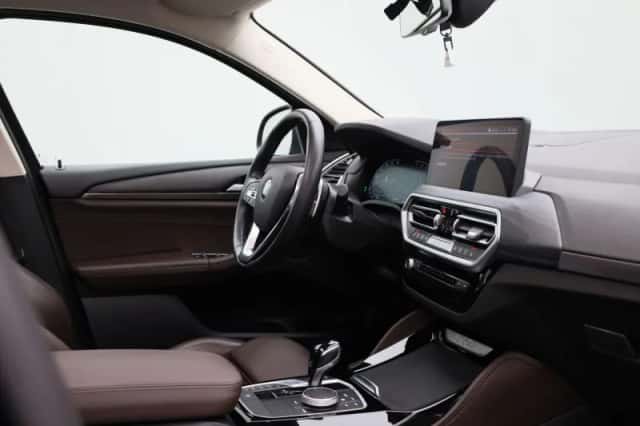 BMW X4 (2021) thumbnail 37