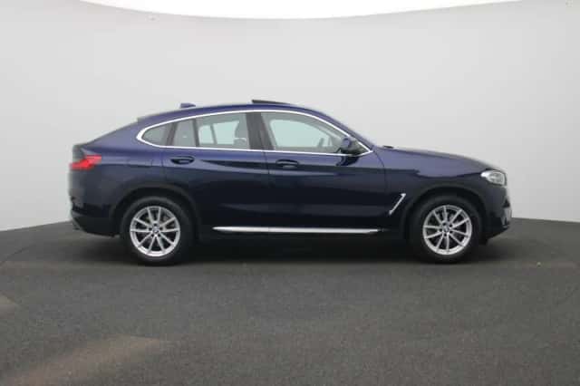 BMW X4 (2021) thumbnail 6