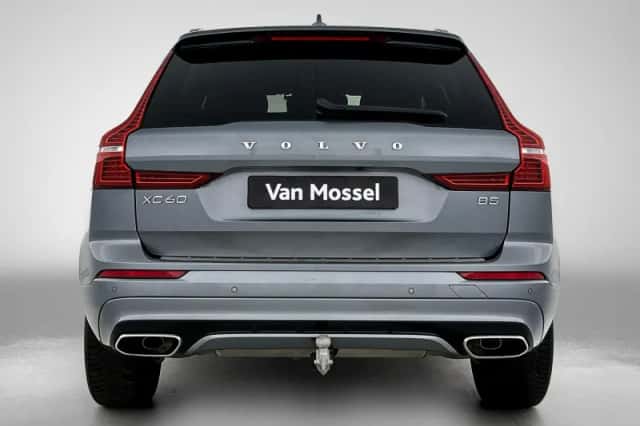 Volvo XC60 (2020) thumbnail 3