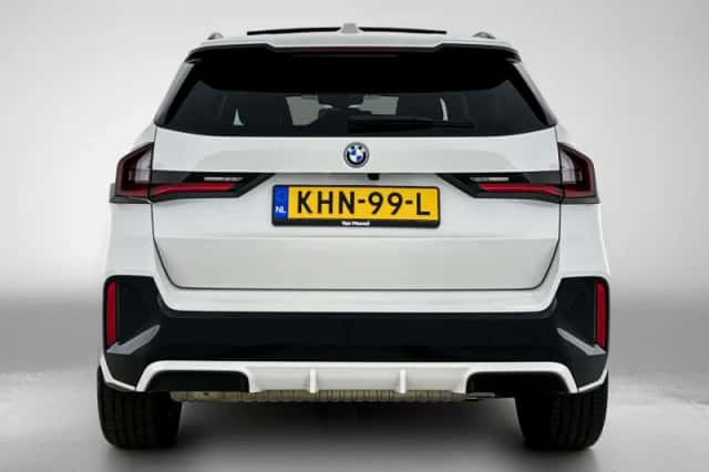 BMW X1 (2025) thumbnail 3