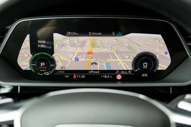 Audi e-tron (2019) thumbnail 29
