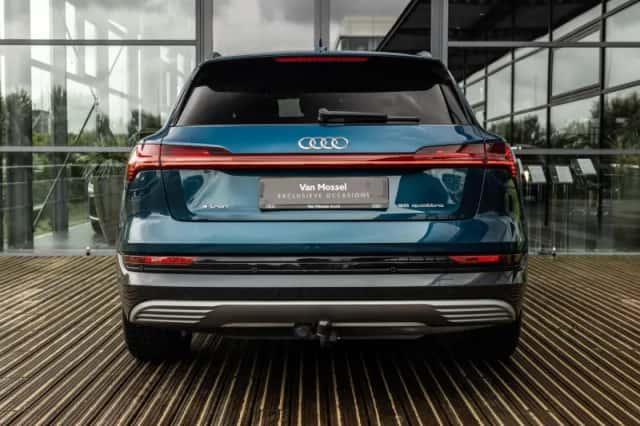 Audi e-tron (2019) thumbnail 6